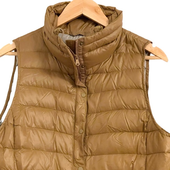 5 for $25! Gap Down Lightweight Packable Puffer Vest in Gold M - Picture 4 of 9